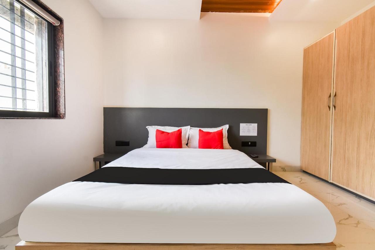 Capital O 71866 Hotel Ansh Аурангабад Екстериор снимка