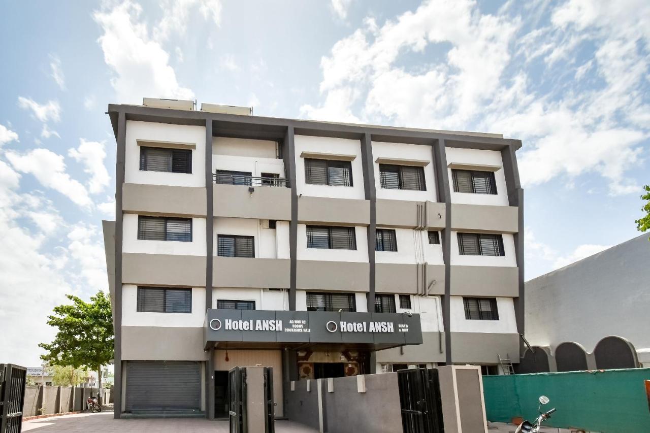 Capital O 71866 Hotel Ansh Аурангабад Екстериор снимка